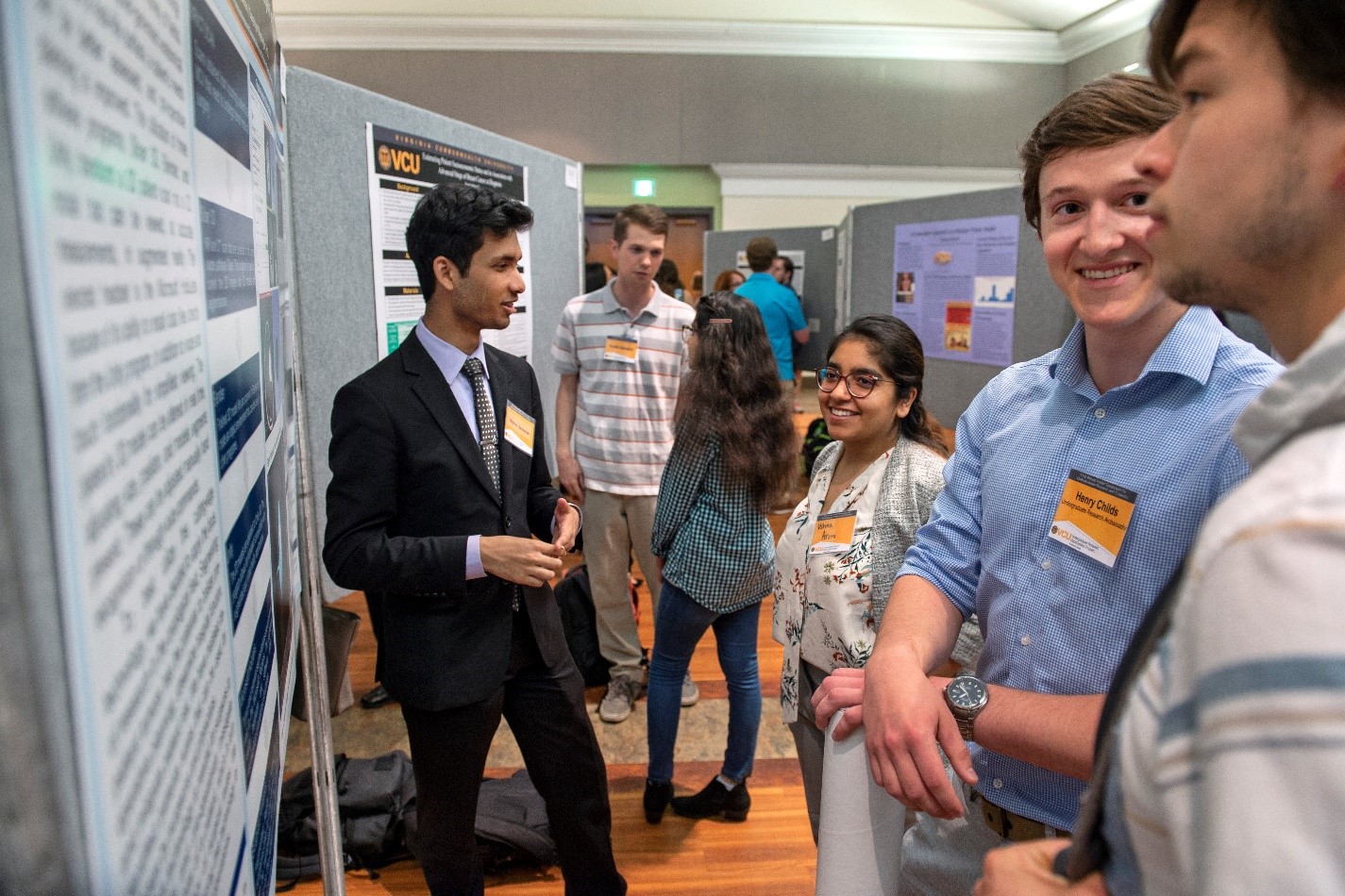 Students present research posters